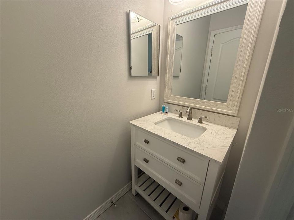 В аренду: $2,600 (4 спален, 3 ванн, 1768 Квадратных фут)