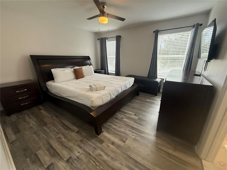 В аренду: $2,600 (4 спален, 3 ванн, 1768 Квадратных фут)