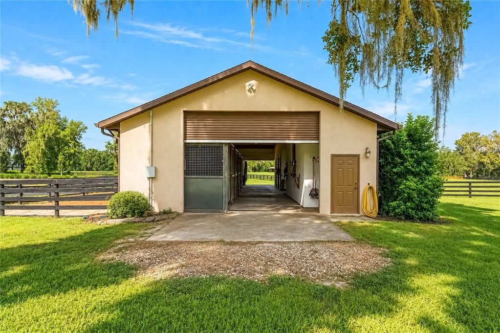 На продажу: $2,995,000 (3 спален, 2 ванн, 2736 Квадратных фут)