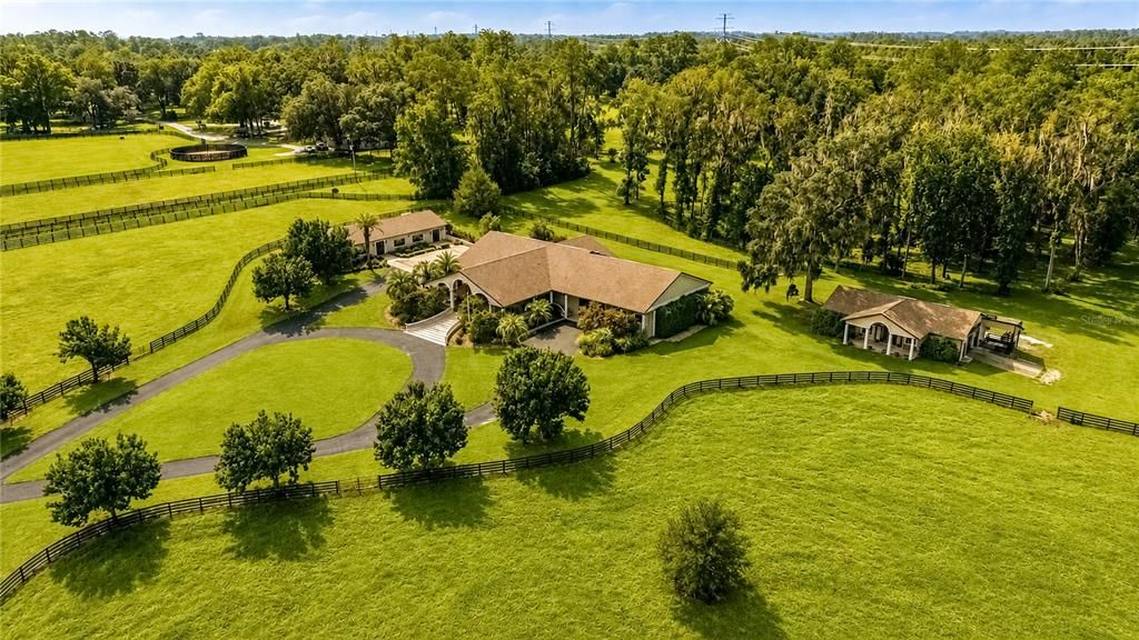 На продажу: $2,995,000 (3 спален, 2 ванн, 2736 Квадратных фут)