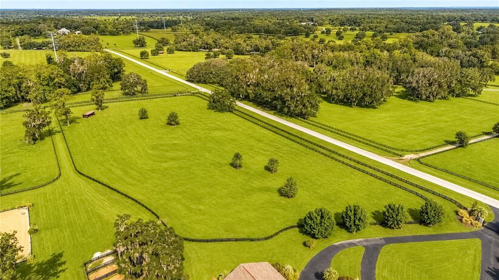 На продажу: $2,995,000 (3 спален, 2 ванн, 2736 Квадратных фут)
