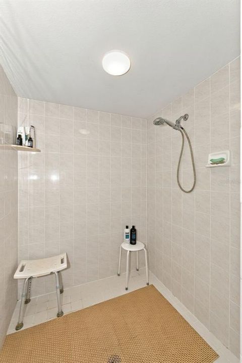На продажу: $499,500 (4 спален, 2 ванн, 2325 Квадратных фут)