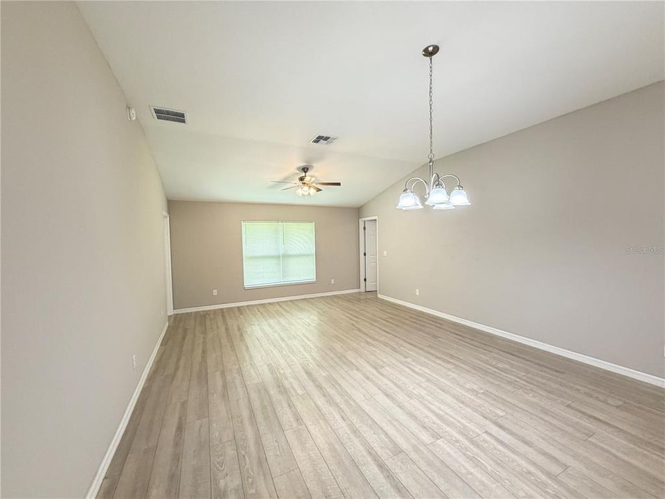 For Sale: $255,000 (3 beds, 2 baths, 1503 Square Feet)