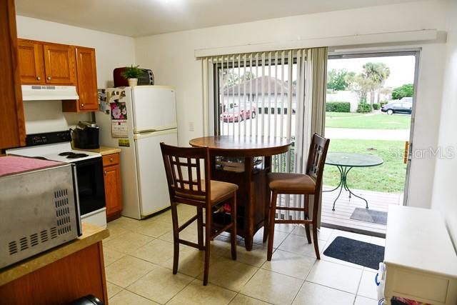 For Sale: $270,000 (3 beds, 2 baths, 1151 Square Feet)