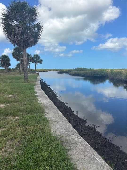 En Venta: $3,995,000 (45.70 acres)