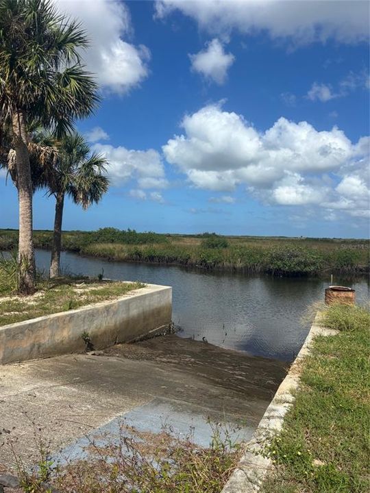 En Venta: $3,995,000 (45.70 acres)