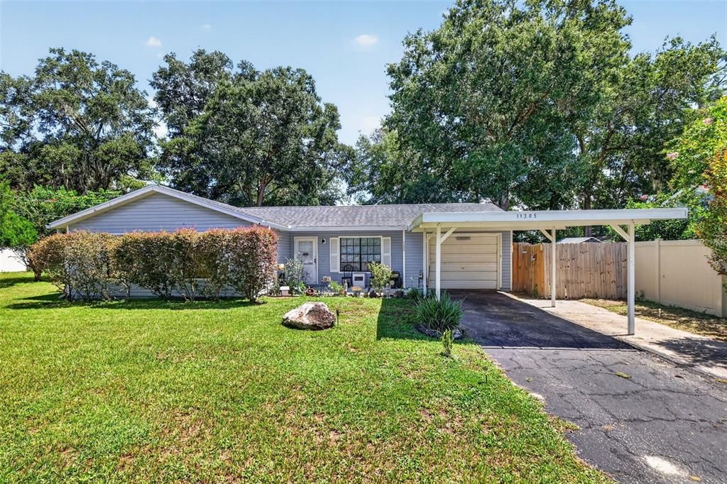 For Sale: $209,000 (3 beds, 2 baths, 1062 Square Feet)