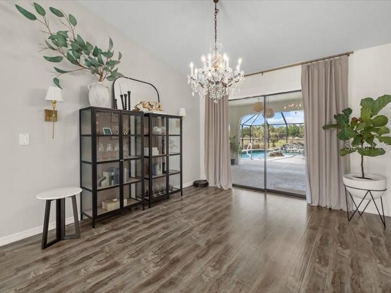 En Venta: $779,000 (3 camas, 2 baños, 2181 Pies cuadrados)