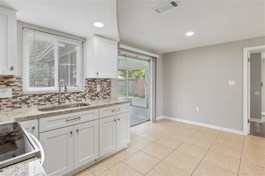 For Sale: $270,000 (3 beds, 1 baths, 1080 Square Feet)