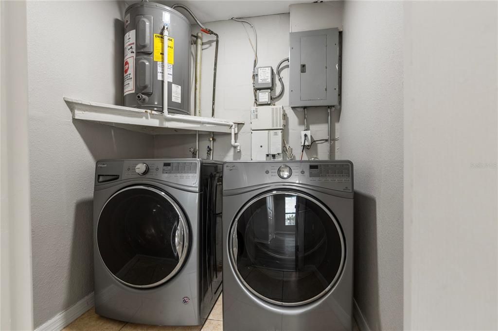 For Sale: $270,000 (3 beds, 1 baths, 1080 Square Feet)