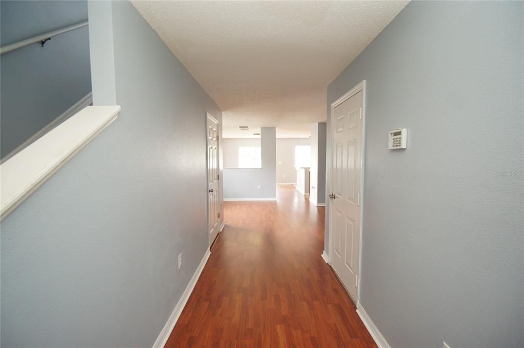 For Rent: $2,150 (3 beds, 2 baths, 1868 Square Feet)