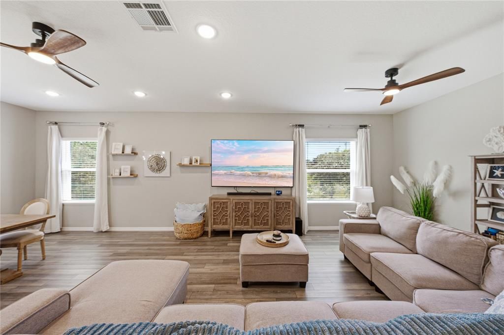 For Sale: $418,990 (4 beds, 2 baths, 2161 Square Feet)