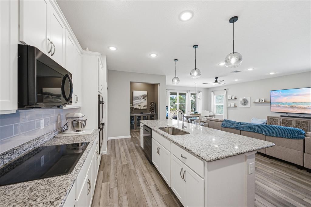 For Sale: $418,990 (4 beds, 2 baths, 2161 Square Feet)