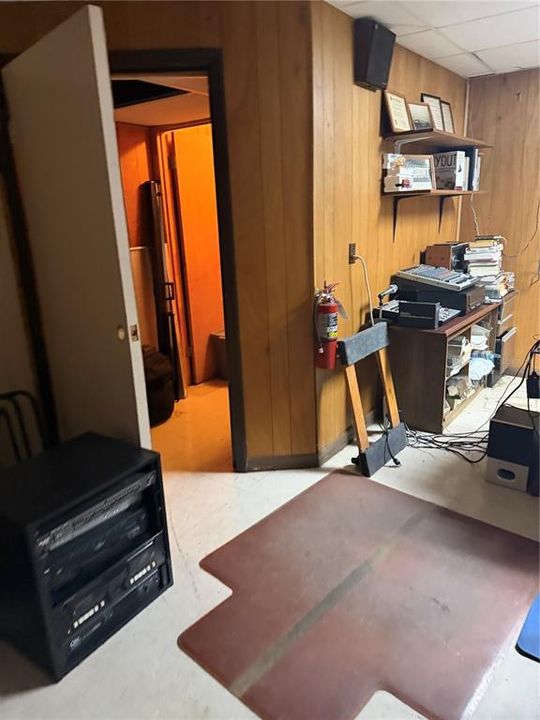 待售: $414,999 (1 贝兹, 0 浴室, 2960 平方英尺)