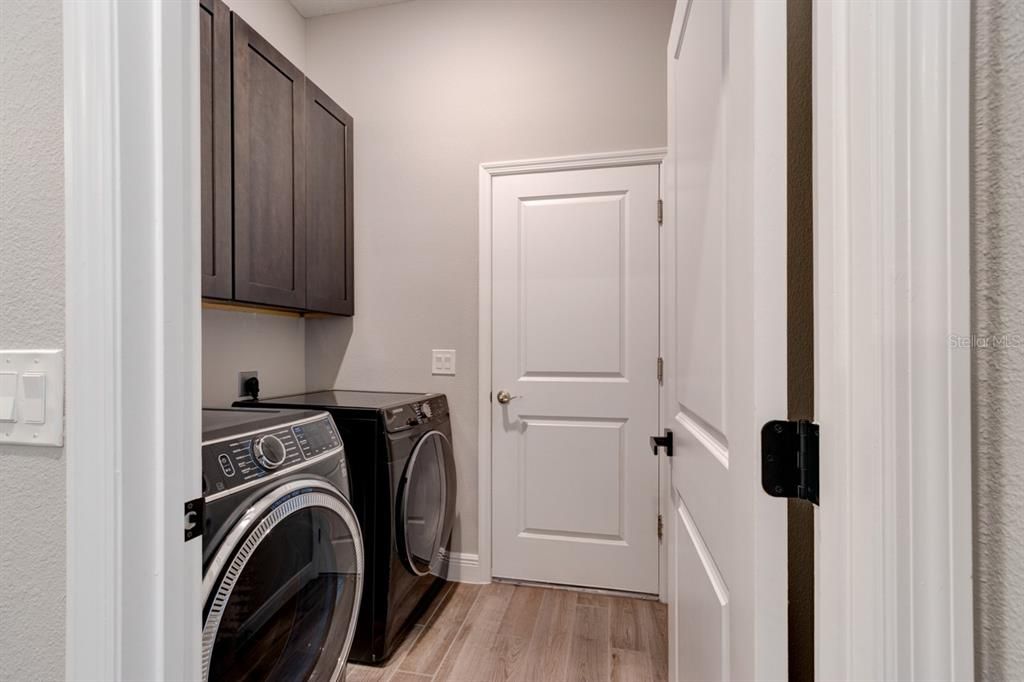 For Sale: $377,000 (3 beds, 2 baths, 1530 Square Feet)