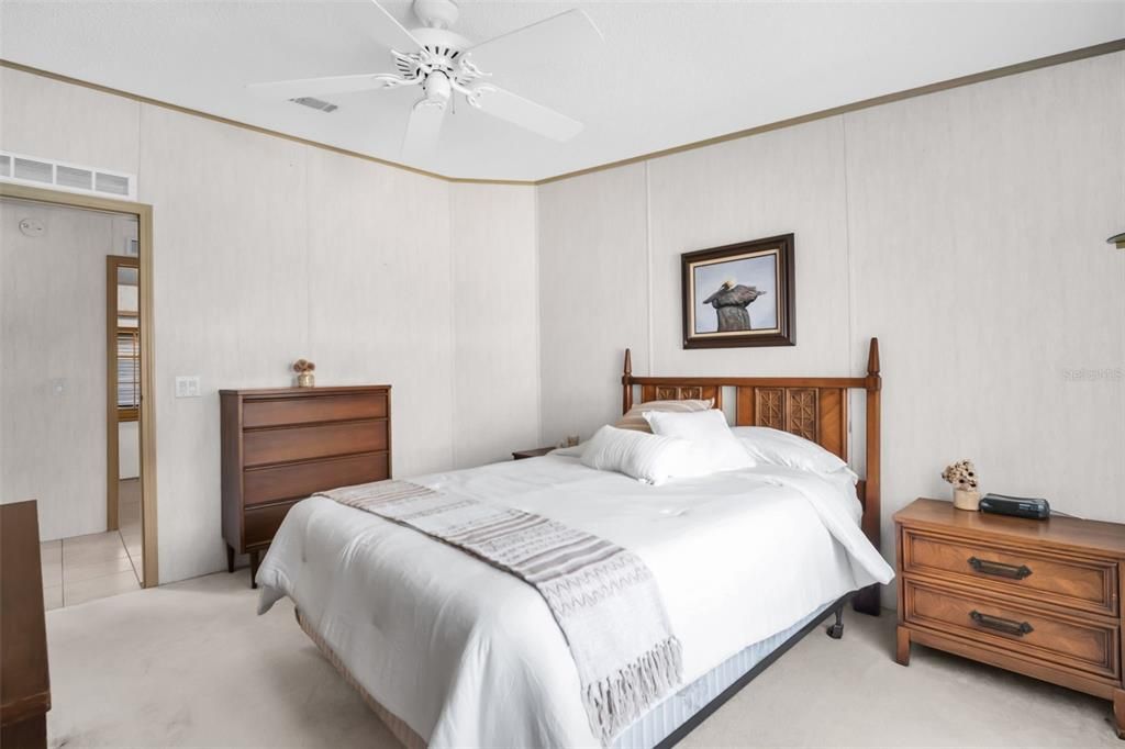 For Sale: $249,000 (2 beds, 2 baths, 1671 Square Feet)