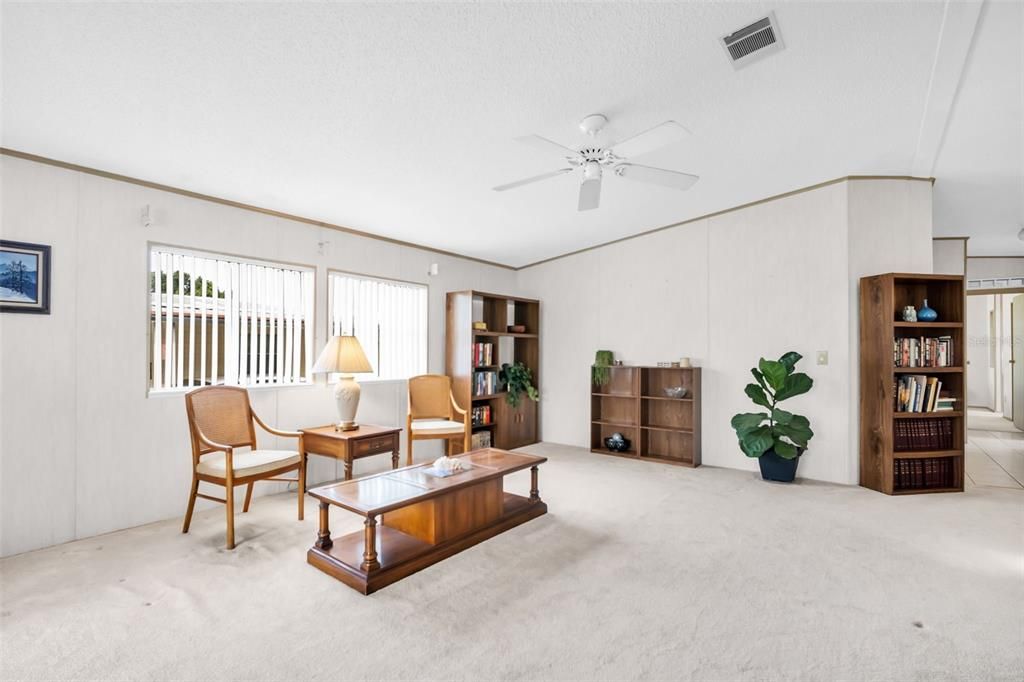 For Sale: $249,000 (2 beds, 2 baths, 1671 Square Feet)