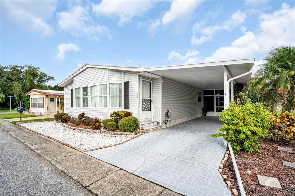 For Sale: $249,000 (2 beds, 2 baths, 1671 Square Feet)