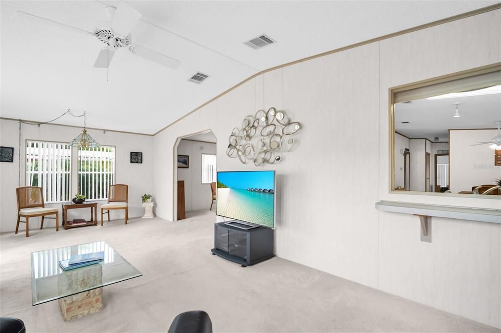 For Sale: $249,000 (2 beds, 2 baths, 1671 Square Feet)