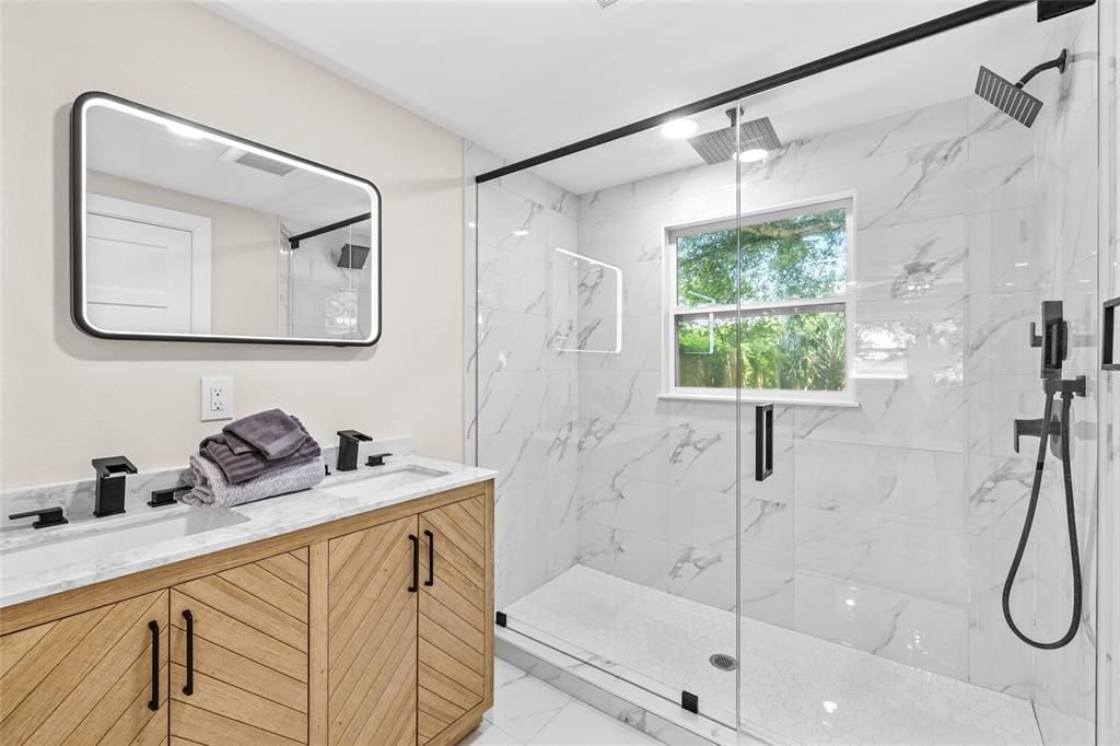 For Sale: $849,000 (3 beds, 2 baths, 1599 Square Feet)