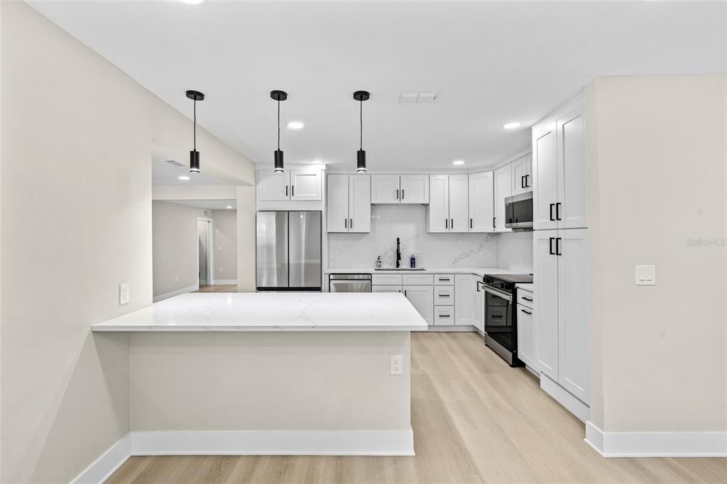 For Sale: $849,000 (3 beds, 2 baths, 1599 Square Feet)