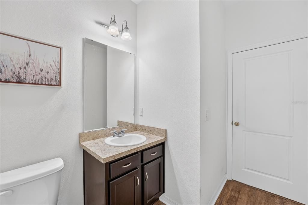 For Sale: $355,000 (3 beds, 2 baths, 1556 Square Feet)