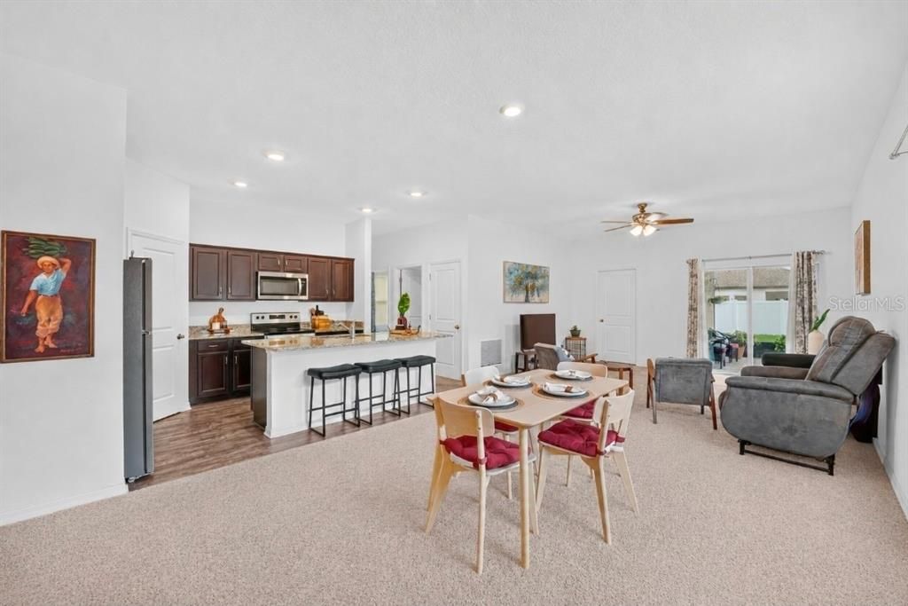 For Sale: $355,000 (3 beds, 2 baths, 1556 Square Feet)
