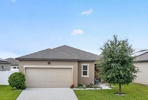 For Sale: $355,000 (3 beds, 2 baths, 1556 Square Feet)