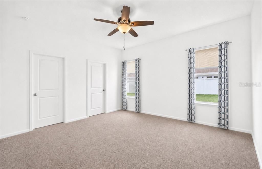 For Sale: $355,000 (3 beds, 2 baths, 1556 Square Feet)