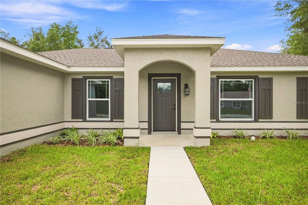 For Sale: $298,900 (4 beds, 2 baths, 1576 Square Feet)