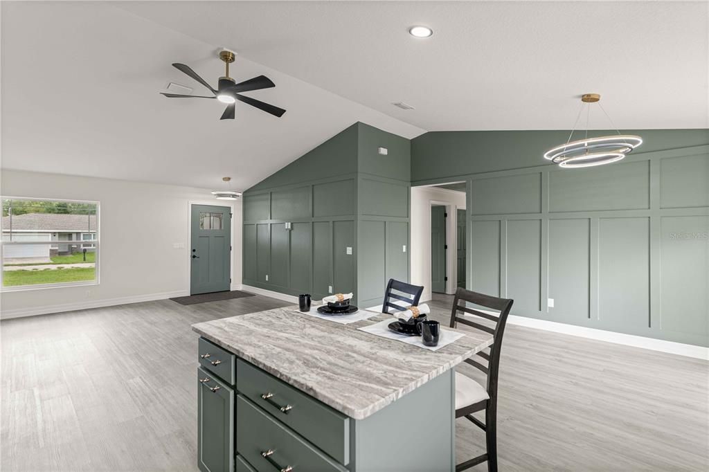 For Sale: $298,900 (4 beds, 2 baths, 1576 Square Feet)
