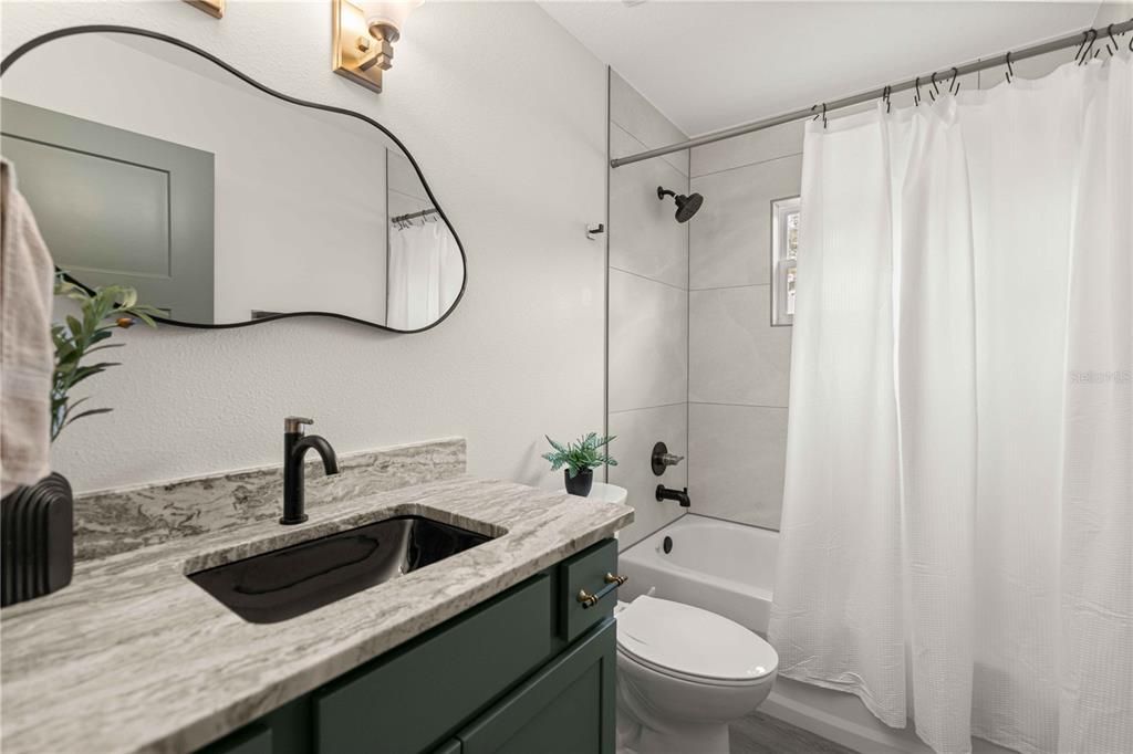 For Sale: $298,900 (4 beds, 2 baths, 1576 Square Feet)