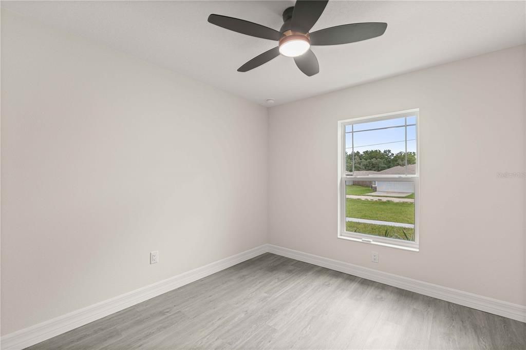 For Sale: $298,900 (4 beds, 2 baths, 1576 Square Feet)