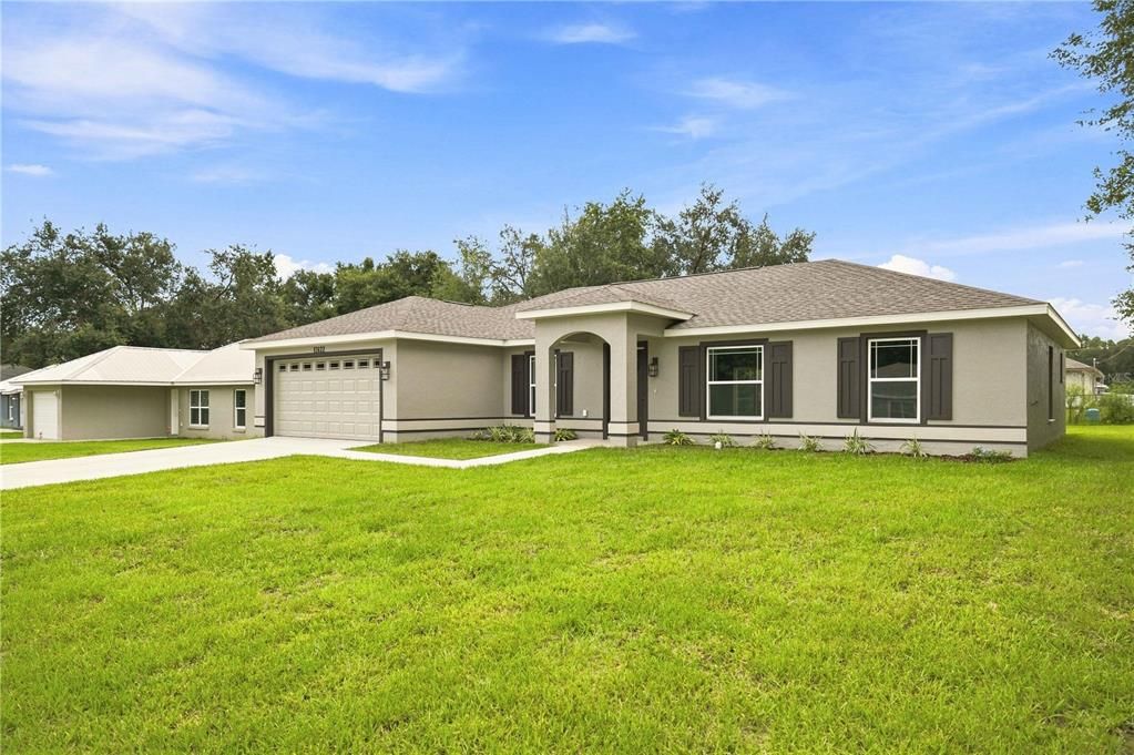 For Sale: $298,900 (4 beds, 2 baths, 1576 Square Feet)