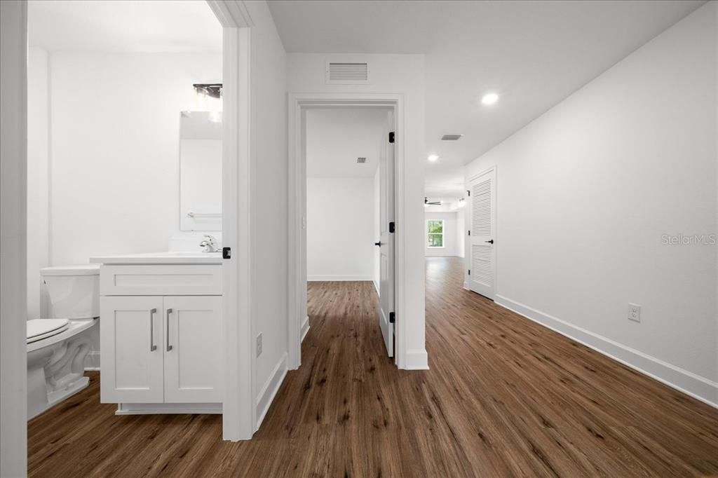 For Sale: $349,900 (3 beds, 2 baths, 1580 Square Feet)