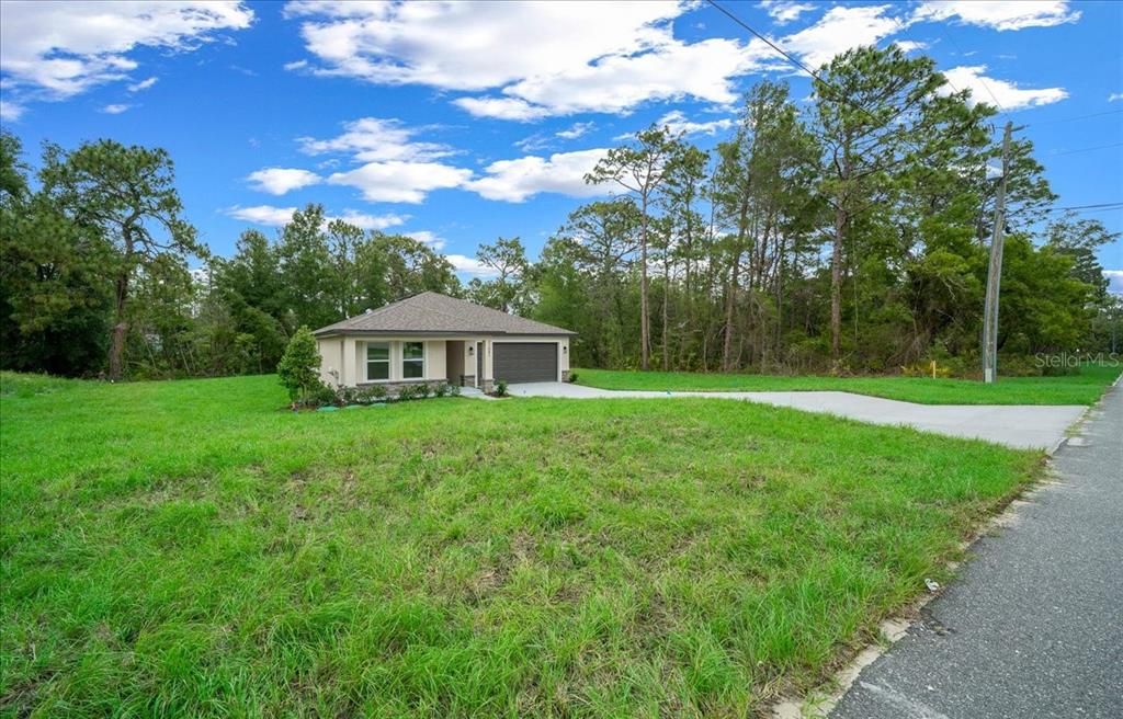 For Sale: $349,900 (3 beds, 2 baths, 1580 Square Feet)