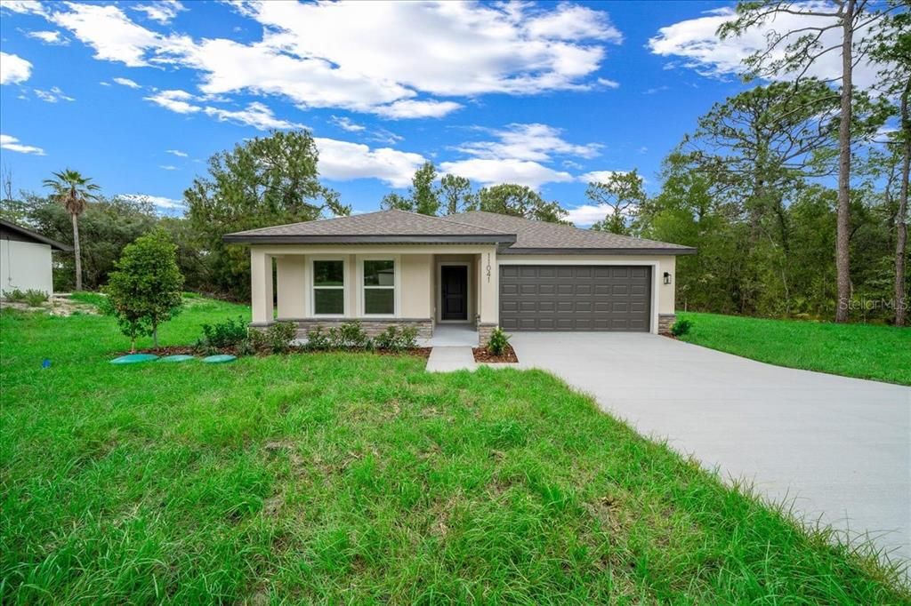 For Sale: $349,900 (3 beds, 2 baths, 1580 Square Feet)