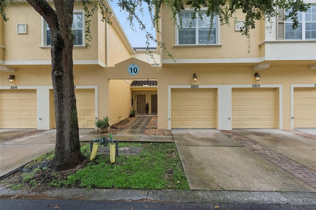 На продажу: $249,999 (3 спален, 2 ванн, 1808 Квадратных фут)