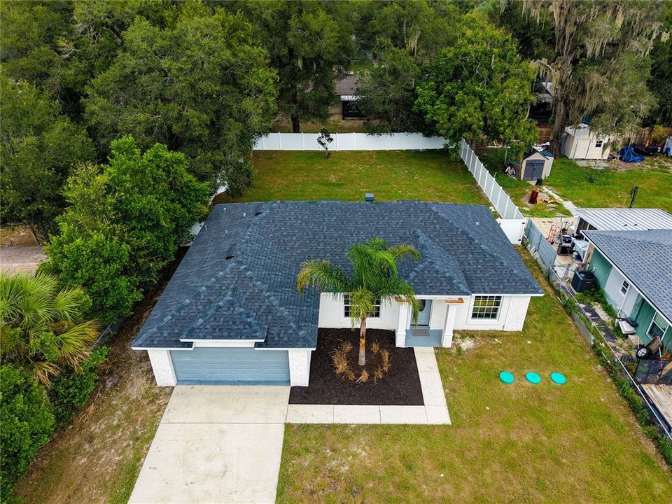 For Sale: $335,000 (3 beds, 2 baths, 1386 Square Feet)