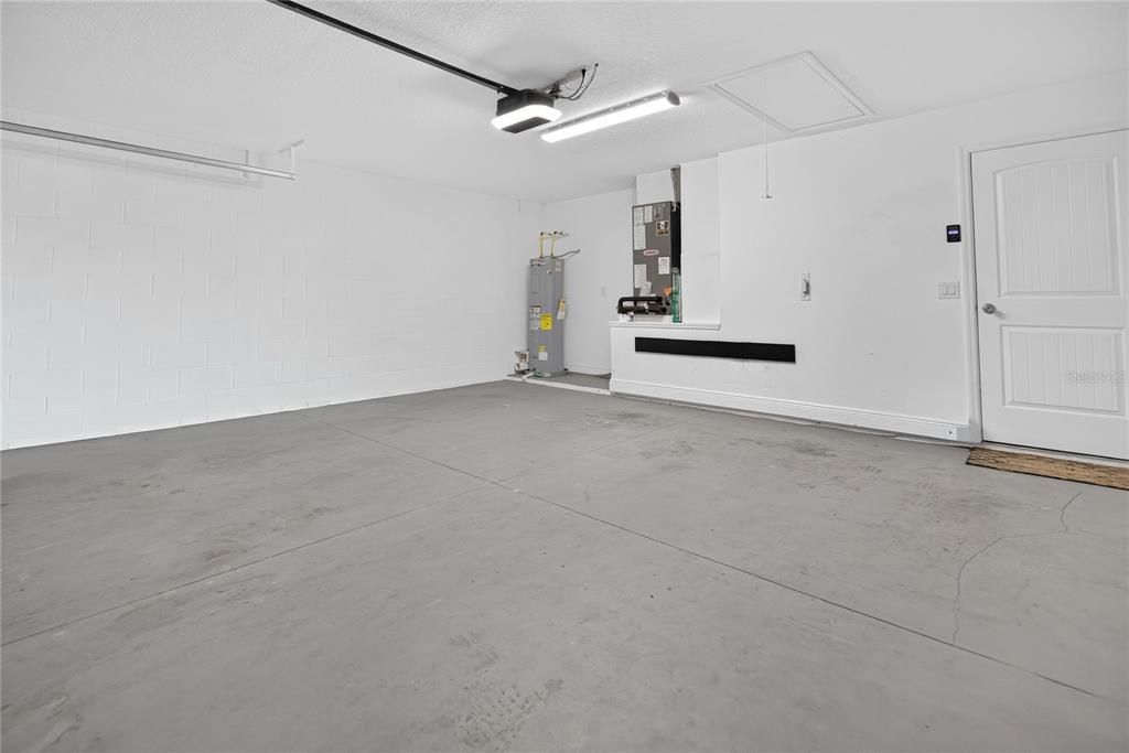For Sale: $335,000 (3 beds, 2 baths, 1386 Square Feet)
