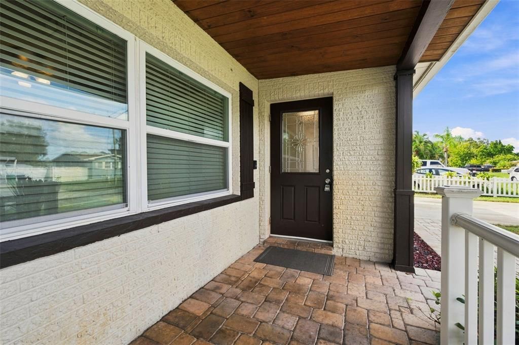 En Venta: $475,000 (3 camas, 2 baños, 1701 Pies cuadrados)