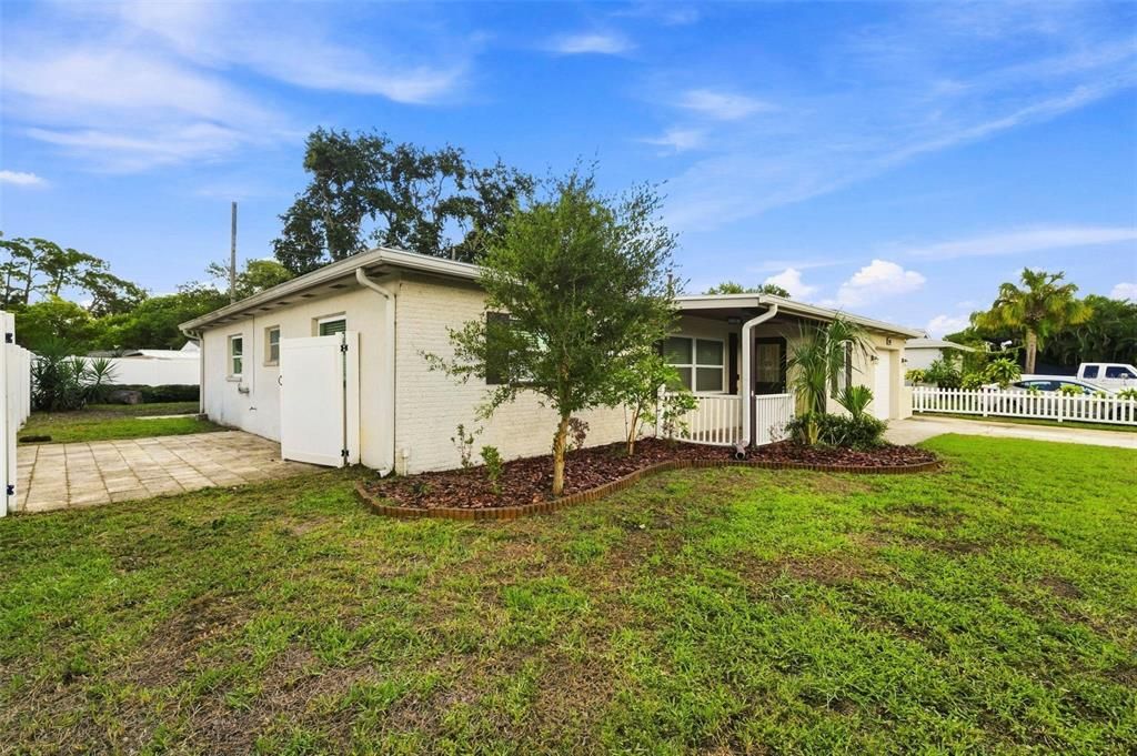 En Venta: $475,000 (3 camas, 2 baños, 1701 Pies cuadrados)