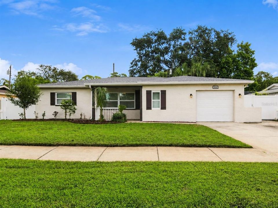 En Venta: $475,000 (3 camas, 2 baños, 1701 Pies cuadrados)