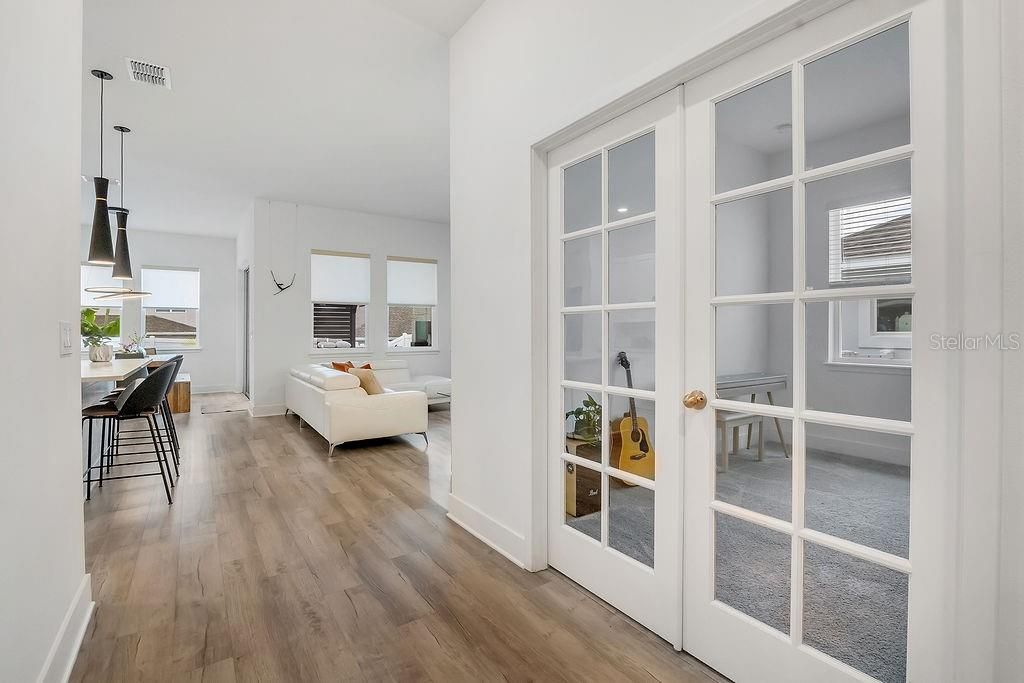 For Rent: $4,500 (3 beds, 2 baths, 2116 Square Feet)
