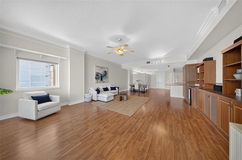 For Sale: $1,450,000 (2 beds, 2 baths, 1940 Square Feet)