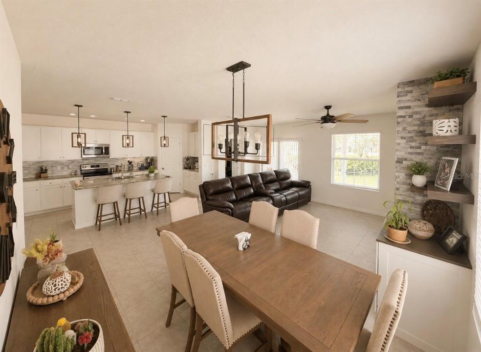 For Sale: $369,900 (4 beds, 3 baths, 2124 Square Feet)