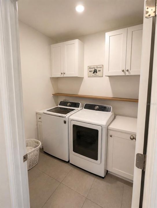 For Sale: $369,900 (4 beds, 3 baths, 2124 Square Feet)