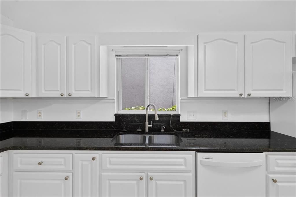 For Sale: $249,990 (3 beds, 2 baths, 1739 Square Feet)