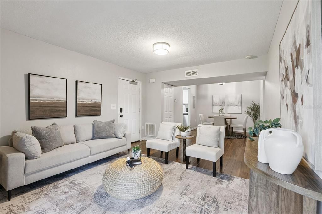 For Sale: $130,000 (1 beds, 1 baths, 710 Square Feet)