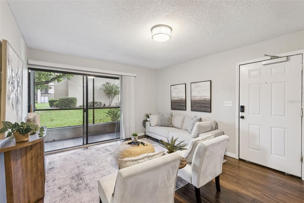 For Sale: $130,000 (1 beds, 1 baths, 710 Square Feet)